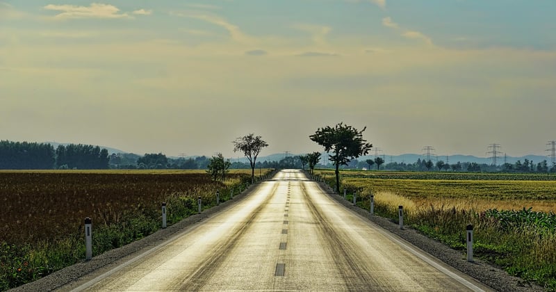Comment rencontrer d'autres voyageurs en solo sur la route